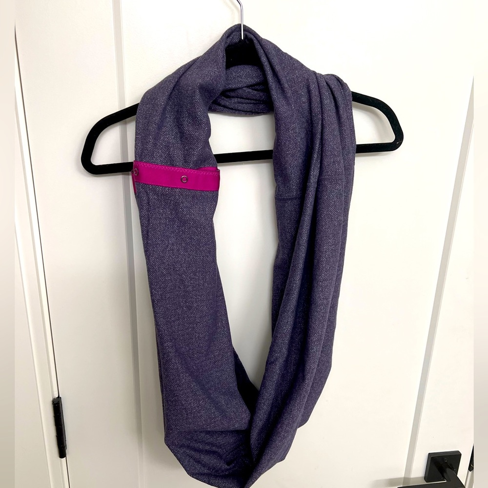 Lululemon Women’s Vinyassa Scarf - Purple / Magenta Herringbone pattern